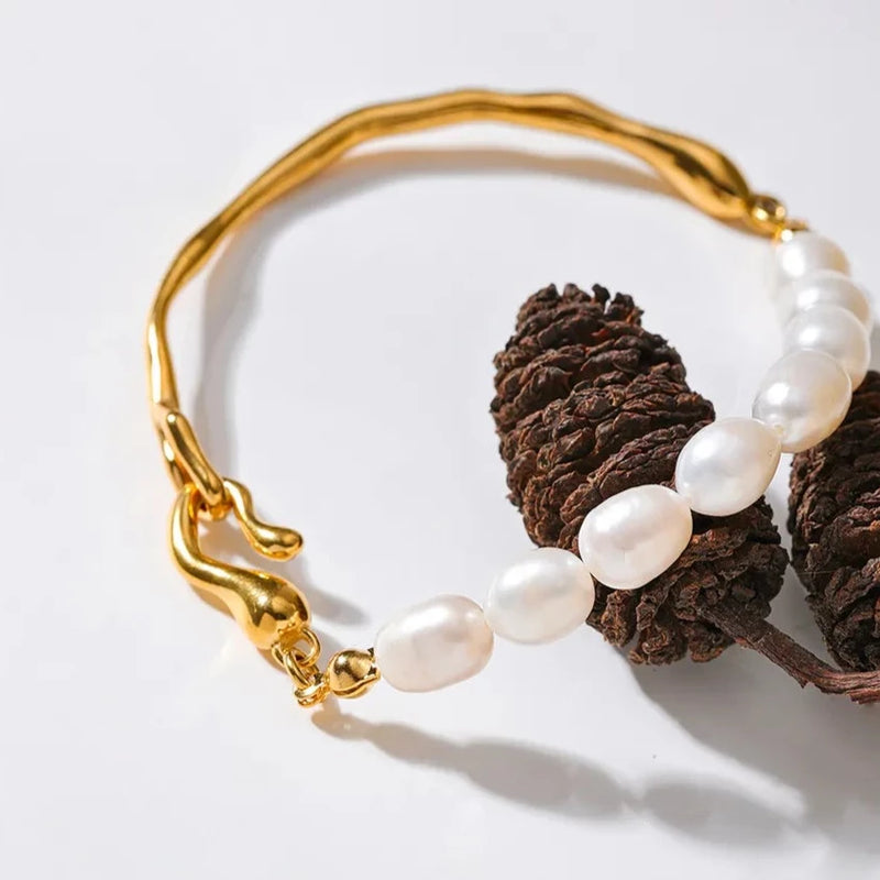 Renee Oval Pearl Bracelet