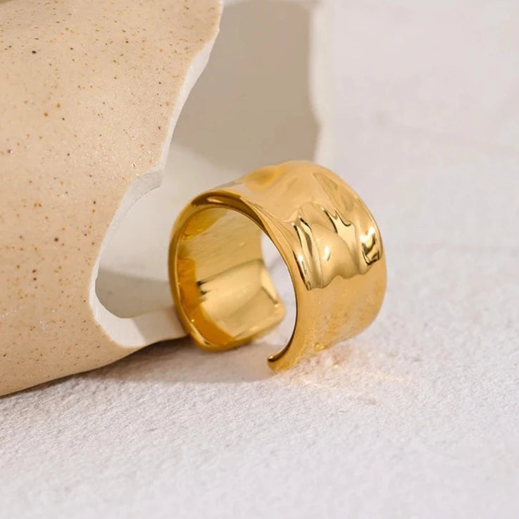 Classic Open Cylinder Ring